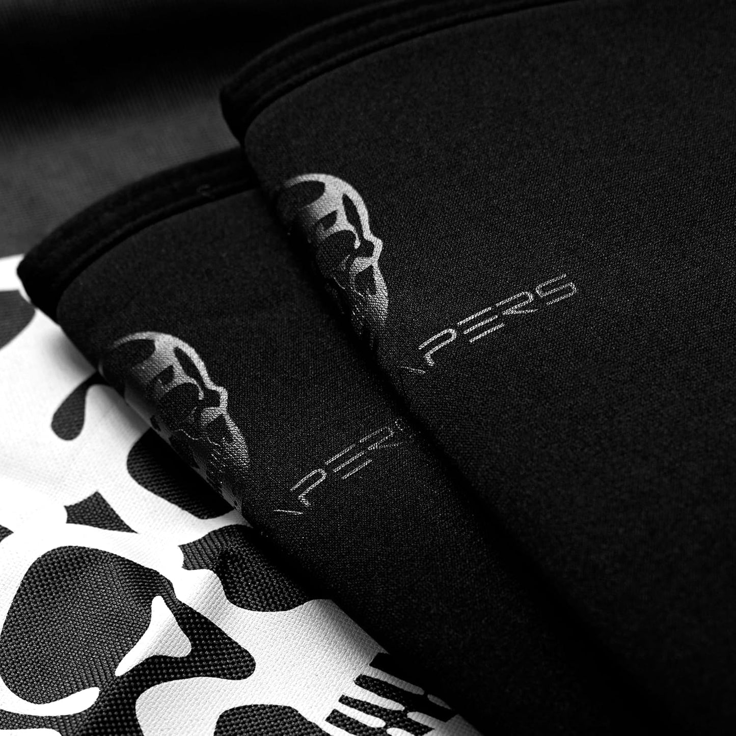 Knee Sleeves (1 Pair) with Gym Bag - IPF Approved - Knee Compression Sleeve Support for Squats, Weightlifting, and Powerlifting 7MM Neoprene Sleeves - 1 Year Warranty (Black/Black, Medium)