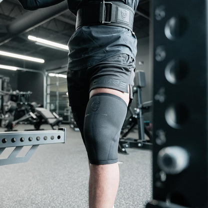 Knee Sleeves (1 Pair) with Gym Bag - IPF Approved - Knee Compression Sleeve Support for Squats, Weightlifting, and Powerlifting 7MM Neoprene Sleeves - 1 Year Warranty (Black/Black, Medium)
